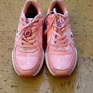 Champion Women Shoes Size 7Y